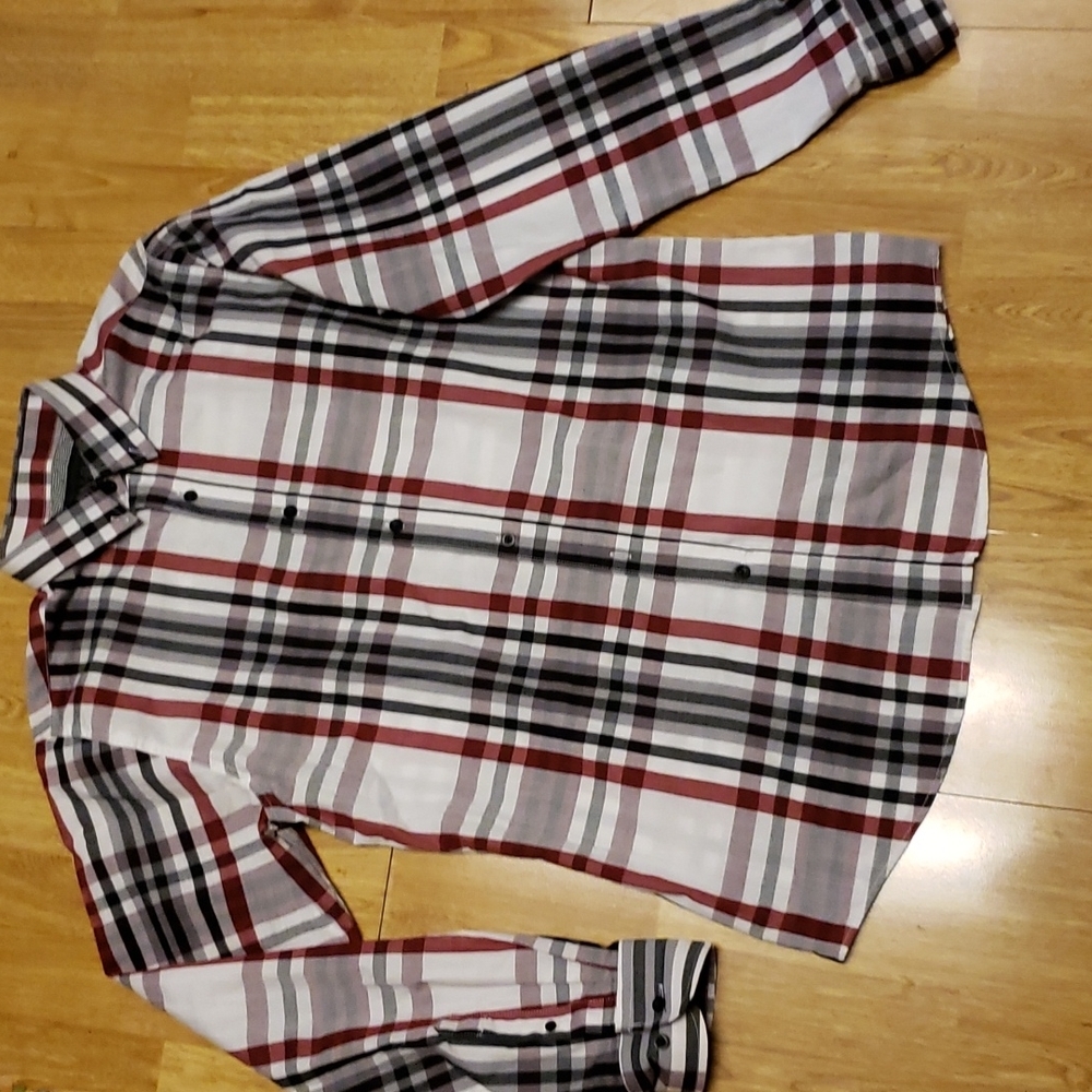 No Retreat Black Label plaid button down M